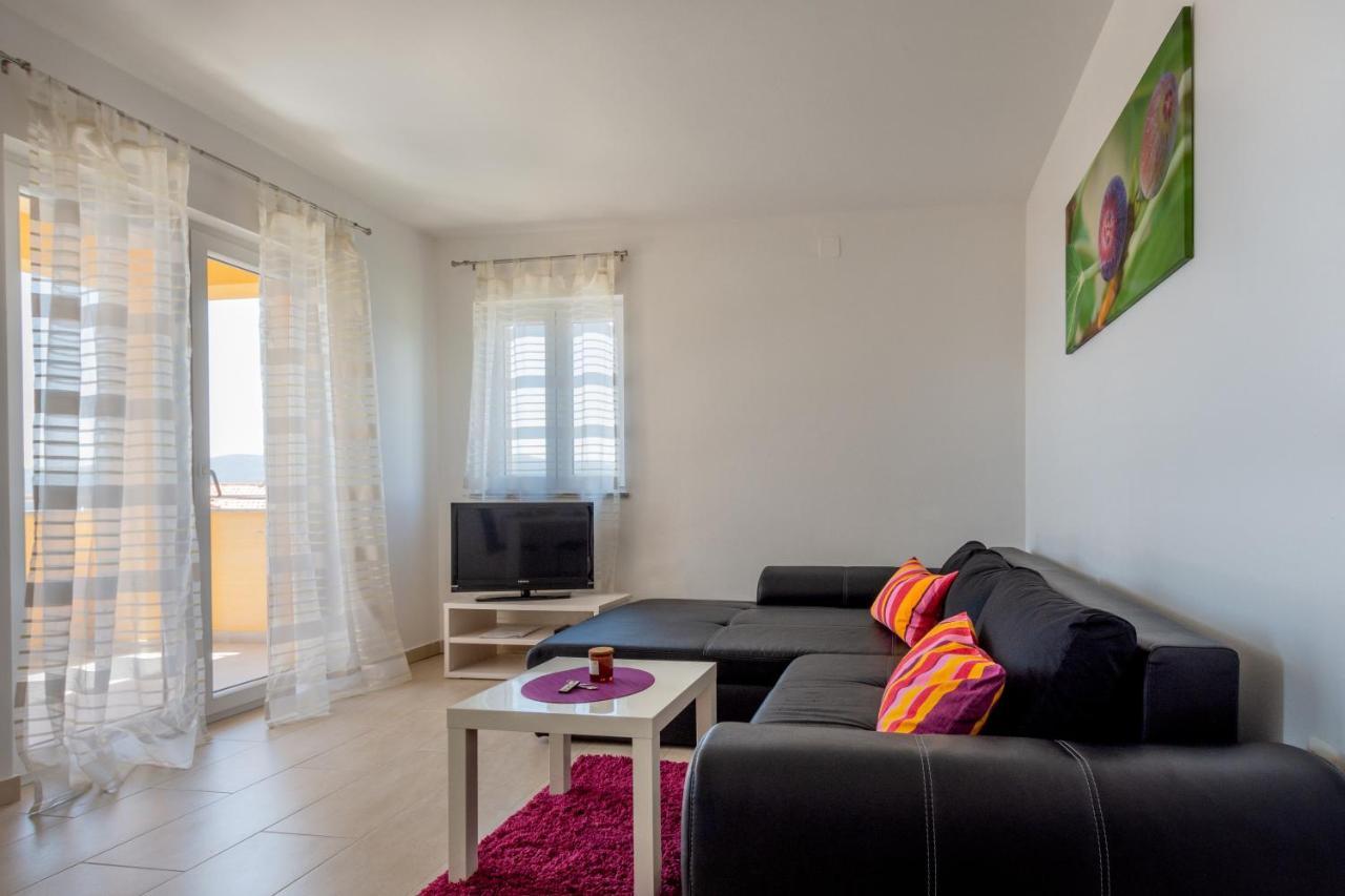 Apartments Quarnero Rabac Exteriör bild
