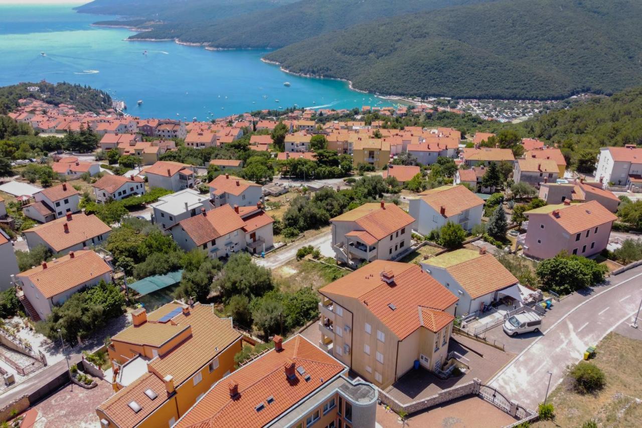 Apartments Quarnero Rabac Exteriör bild