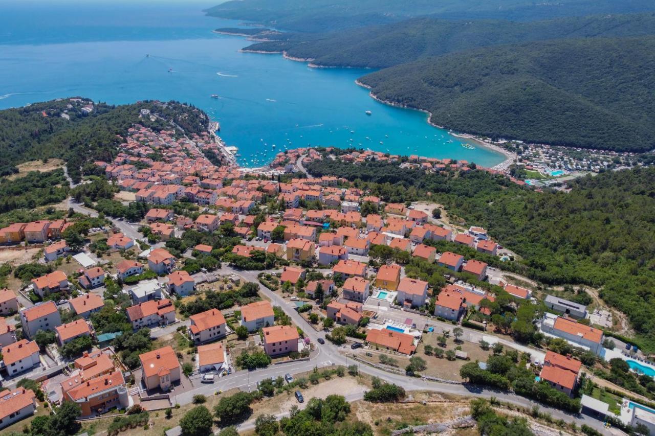 Apartments Quarnero Rabac Exteriör bild